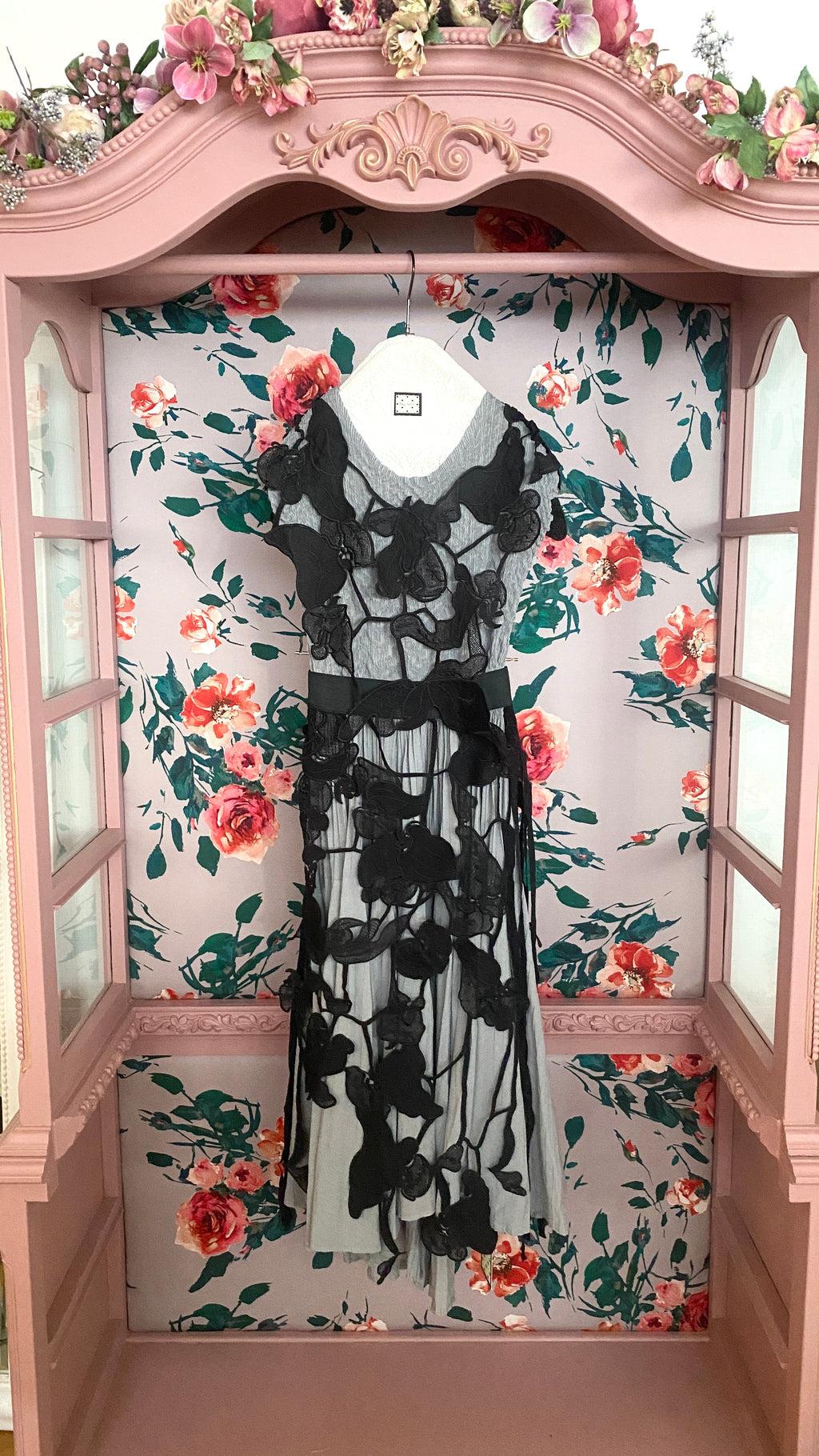 Floral Lace Overskirt  black