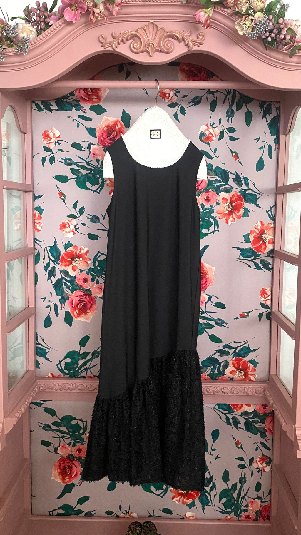 Noir Dentelle Dress