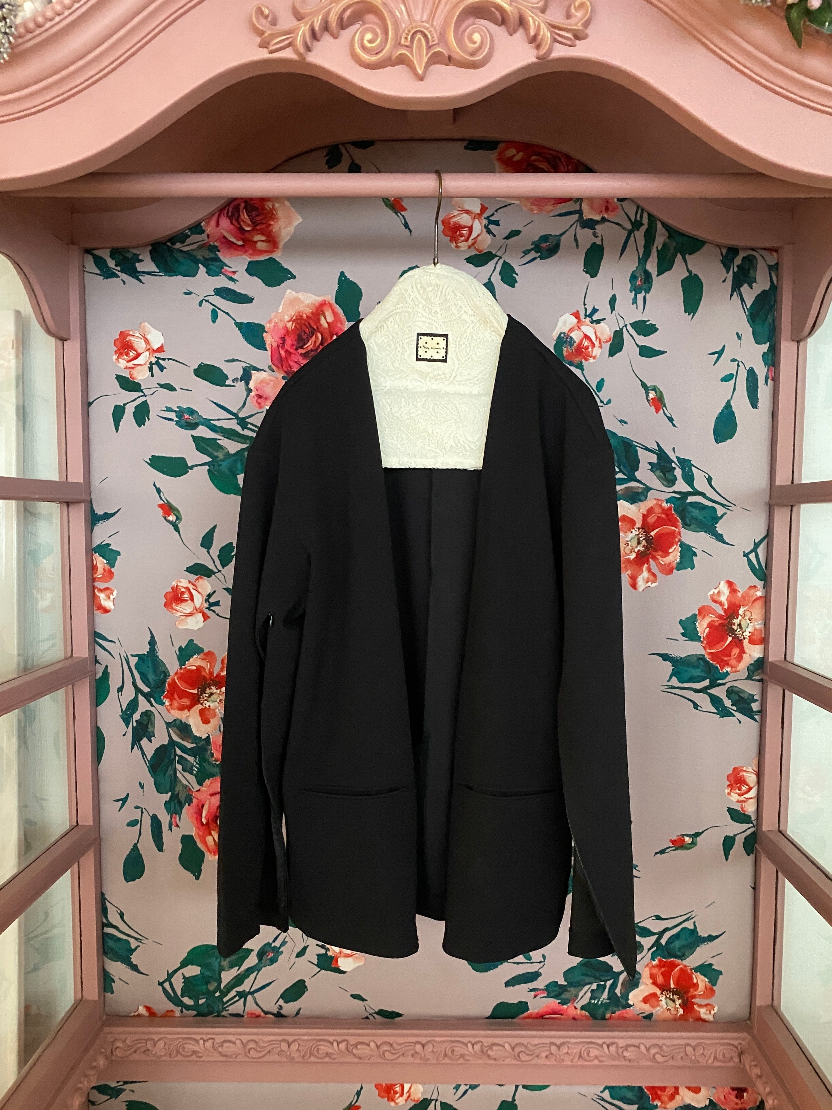 Fleur Noire Élégance Coordinate Set