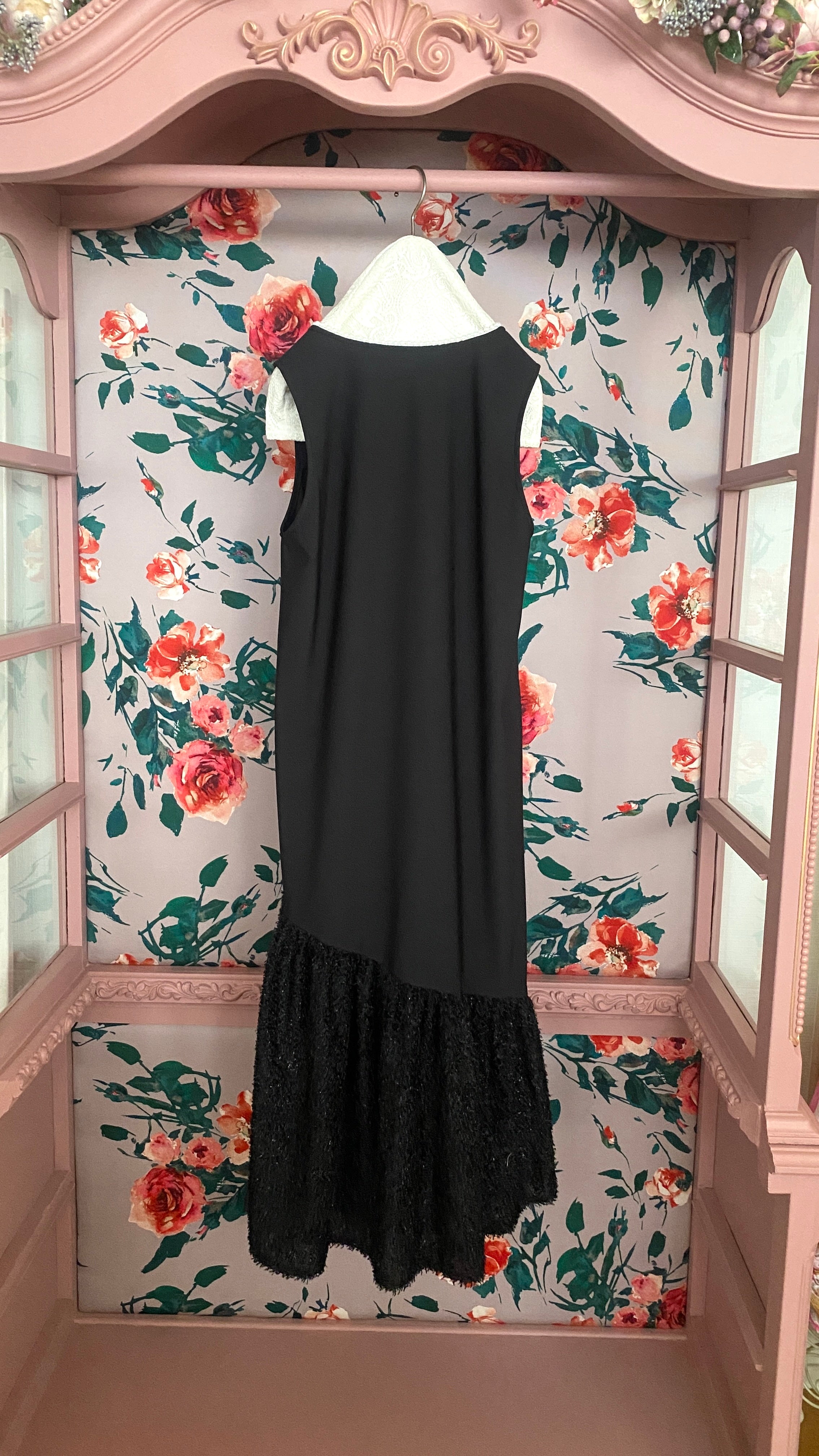 Noir Dentelle Dress