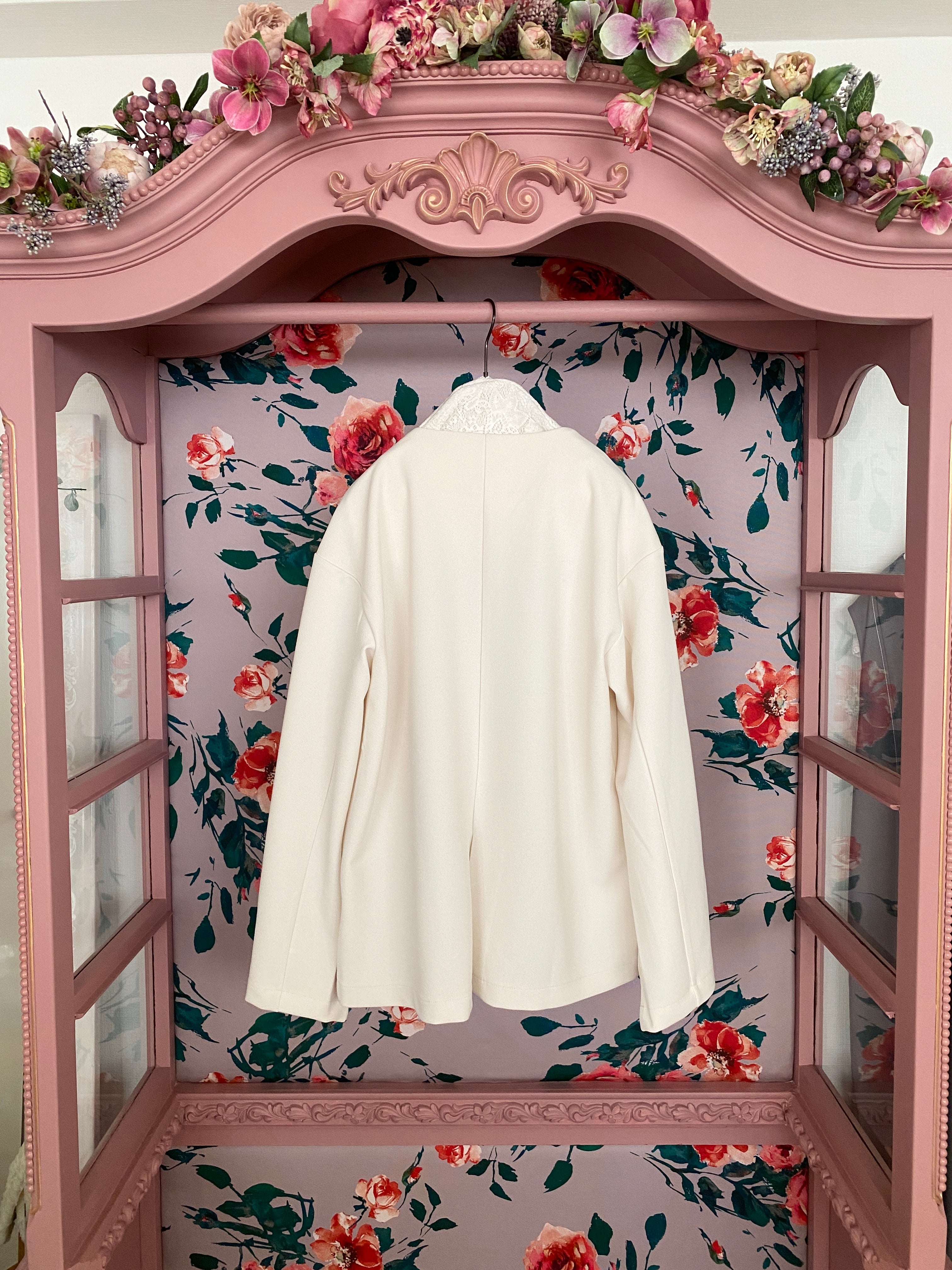 Fleur Noire Élégance Coordinate Set