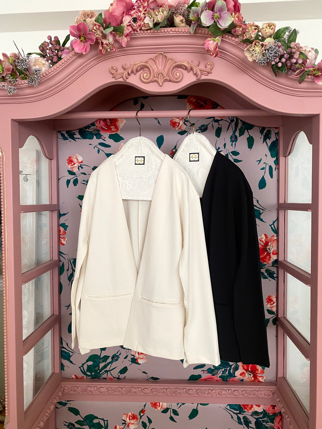 Fleur Noire Élégance Coordinate Set