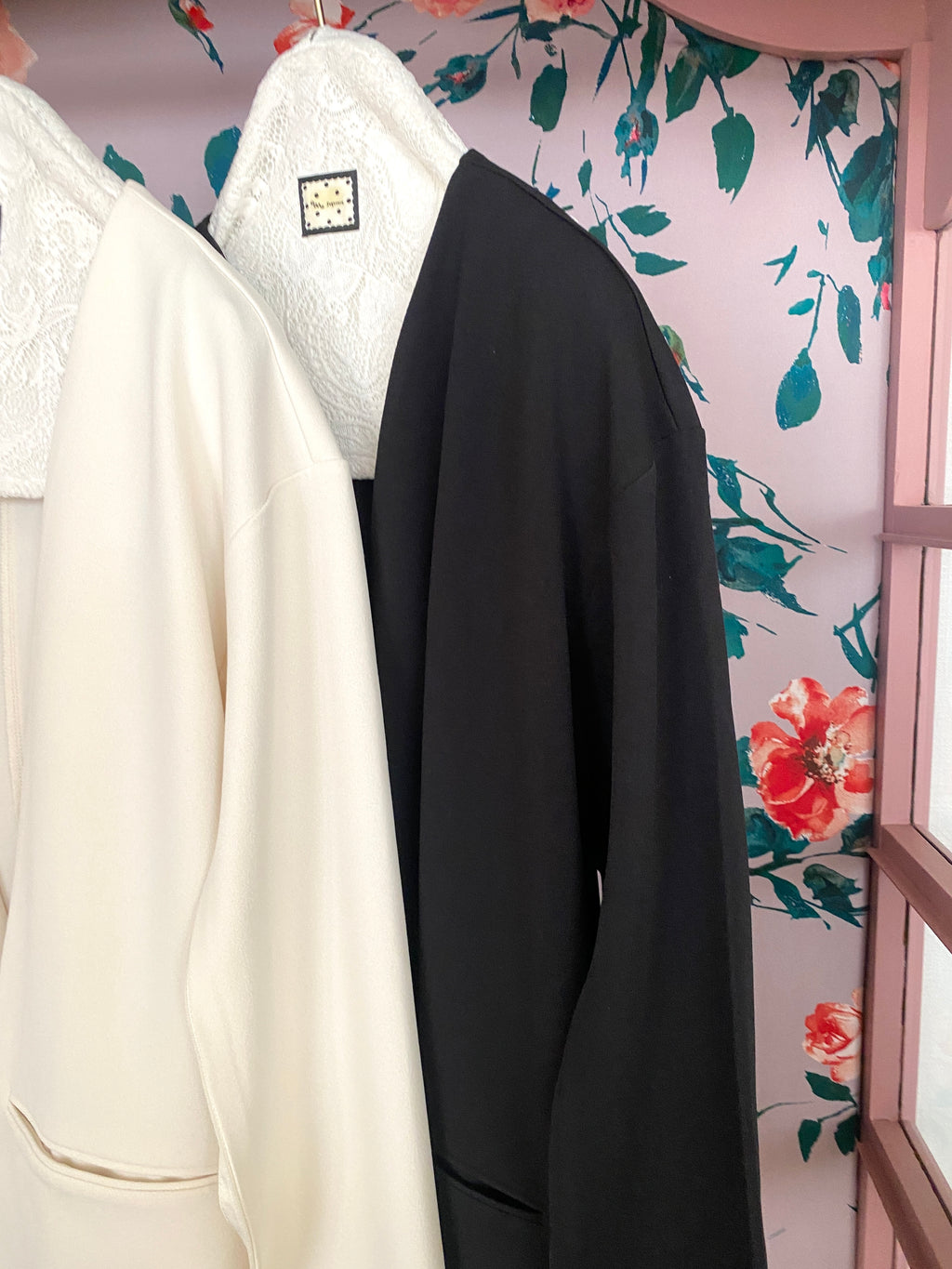 Fleur Noire Élégance Coordinate Set