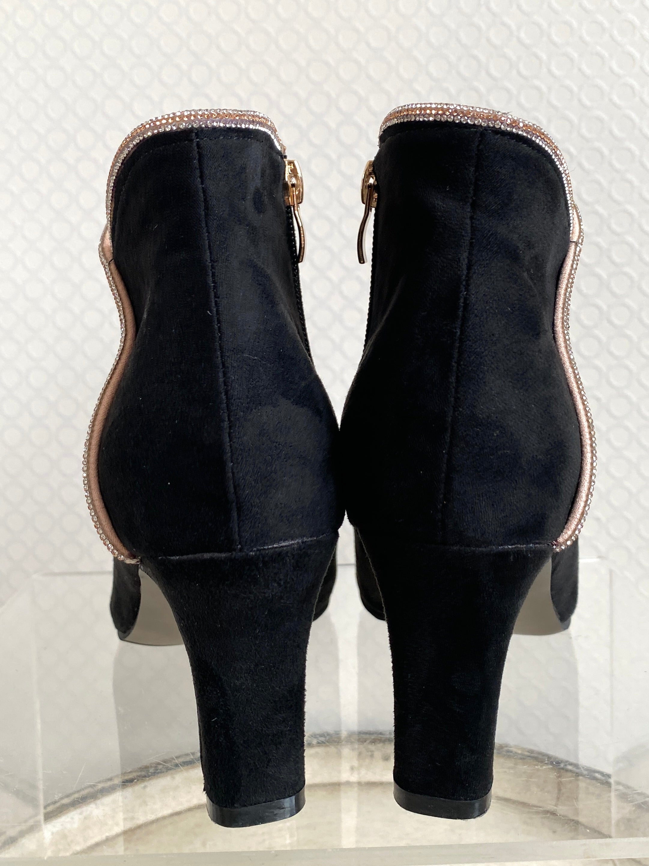 ハイカットブーツ