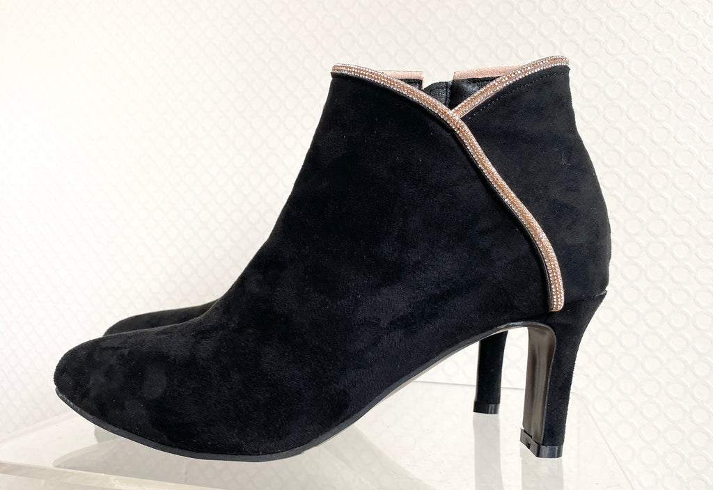 ハイカットブーツ