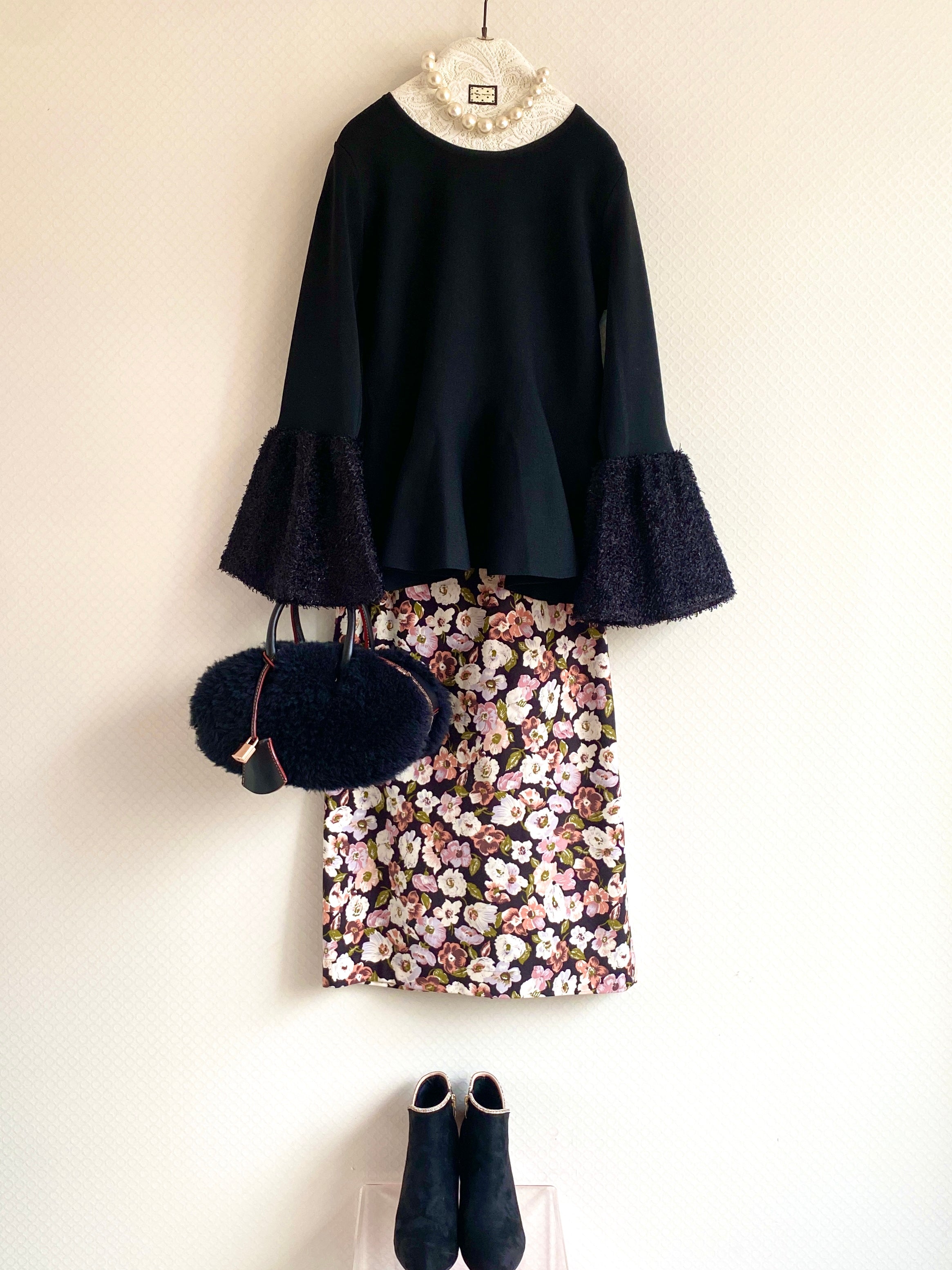 ボリュームスリーブニット