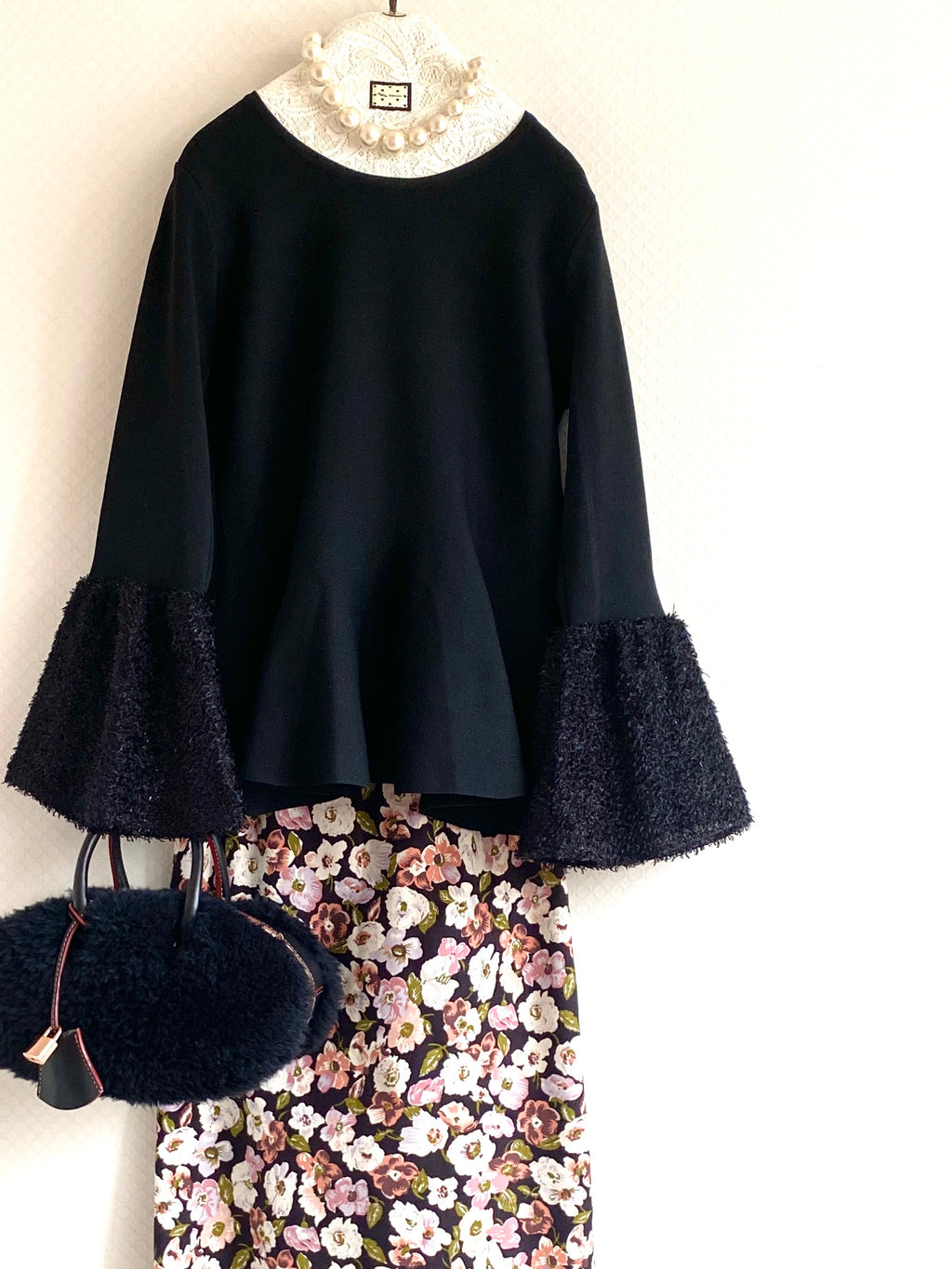 ボリュームスリーブニット