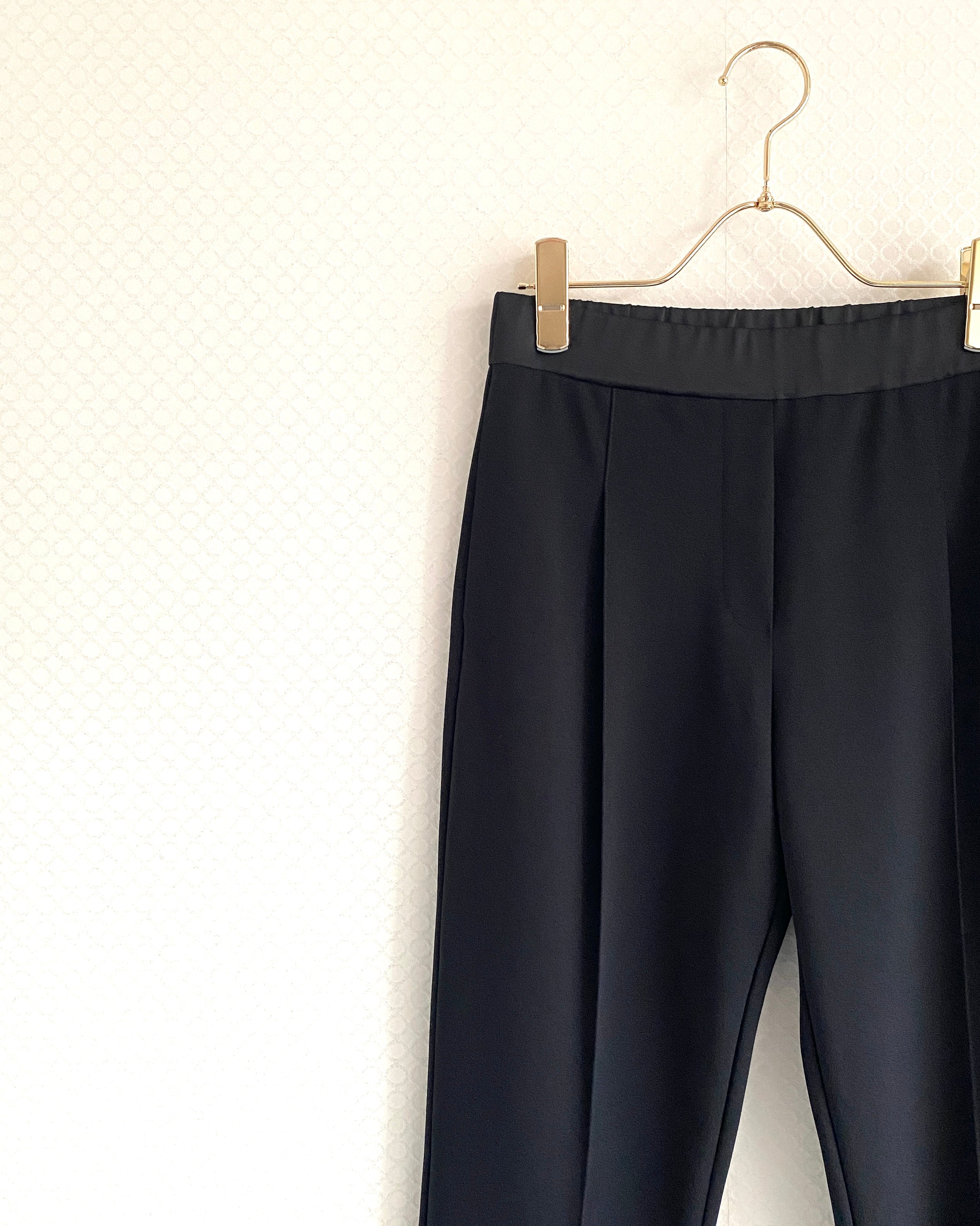m toujours テーパードパンツ