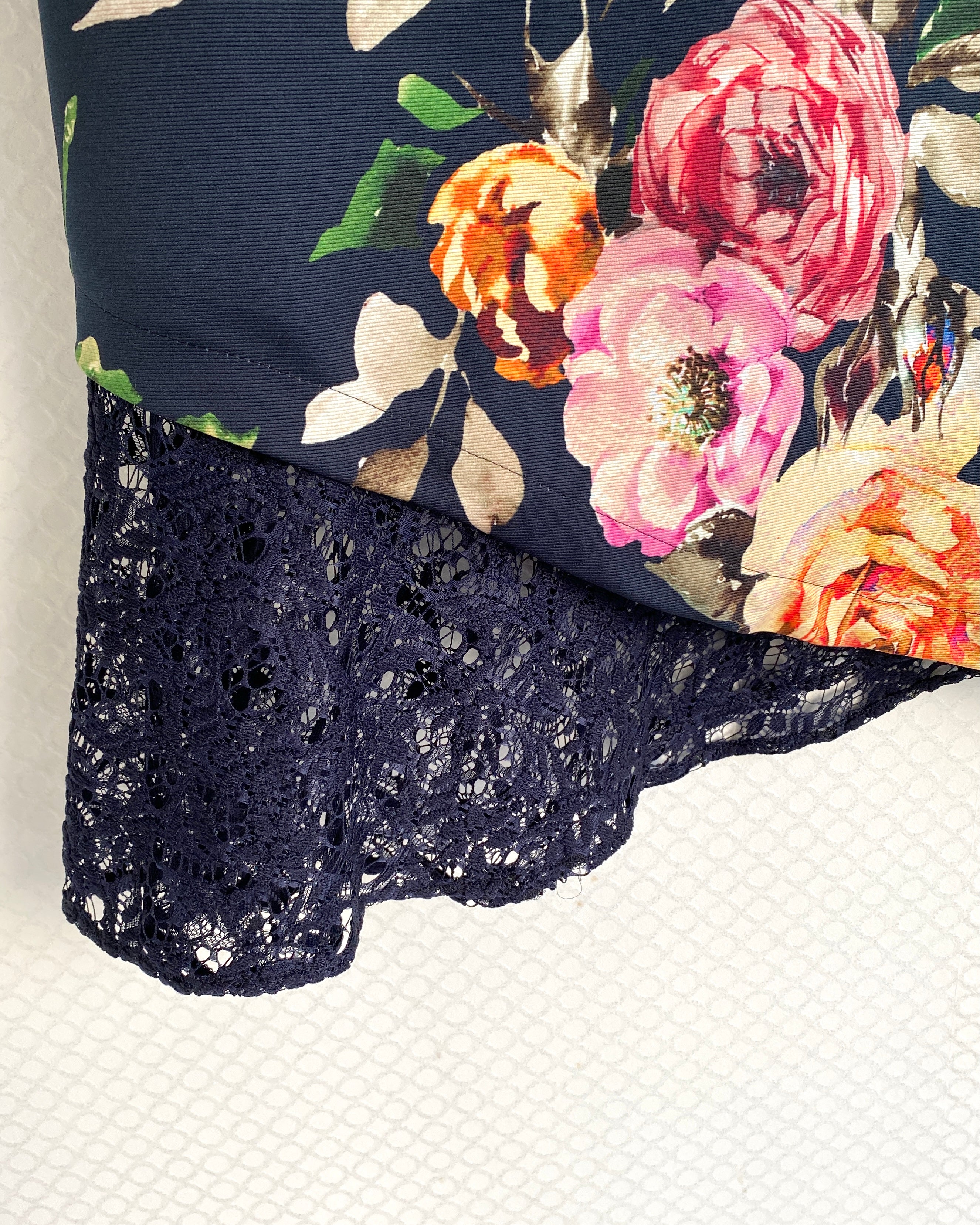 オリジナル花柄タイトスカート