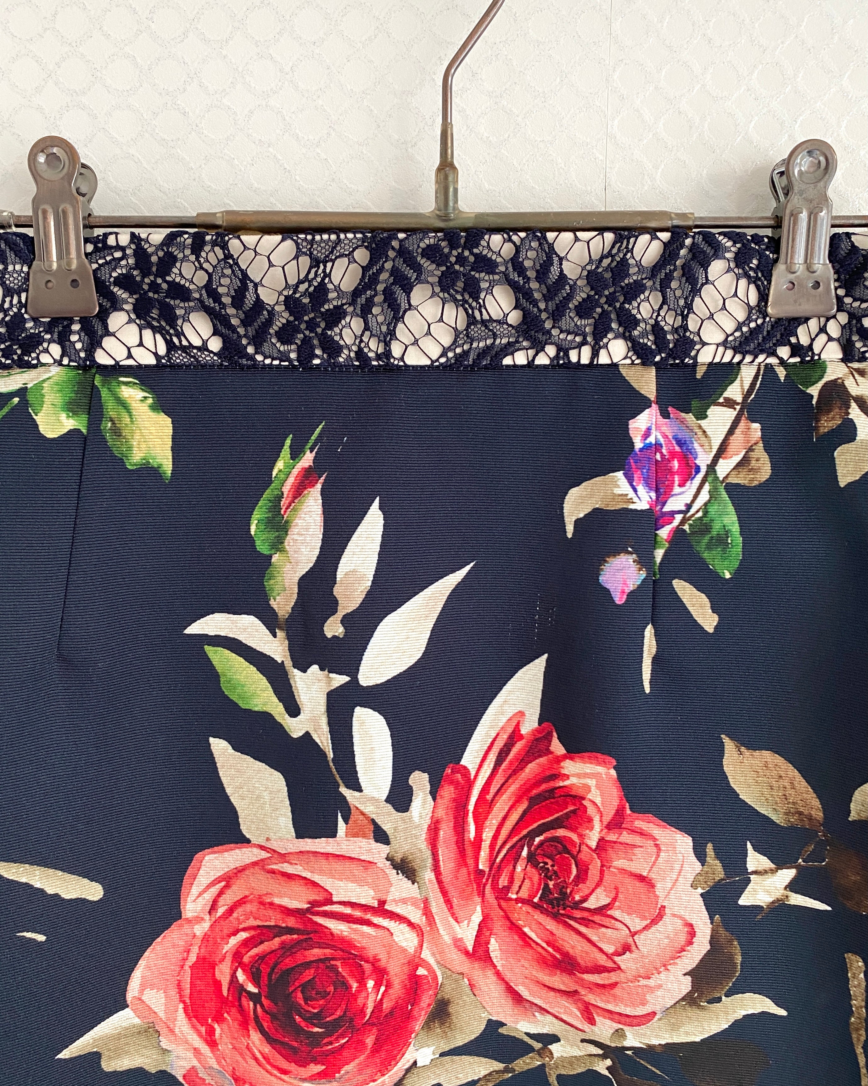 オリジナル花柄タイトスカート