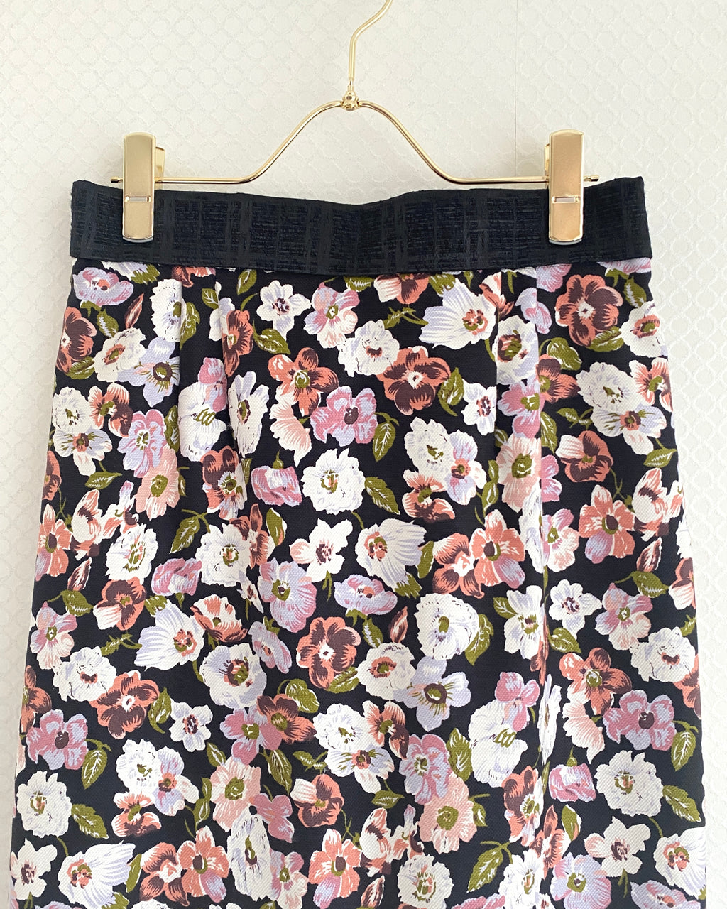 小花柄タイトスカート