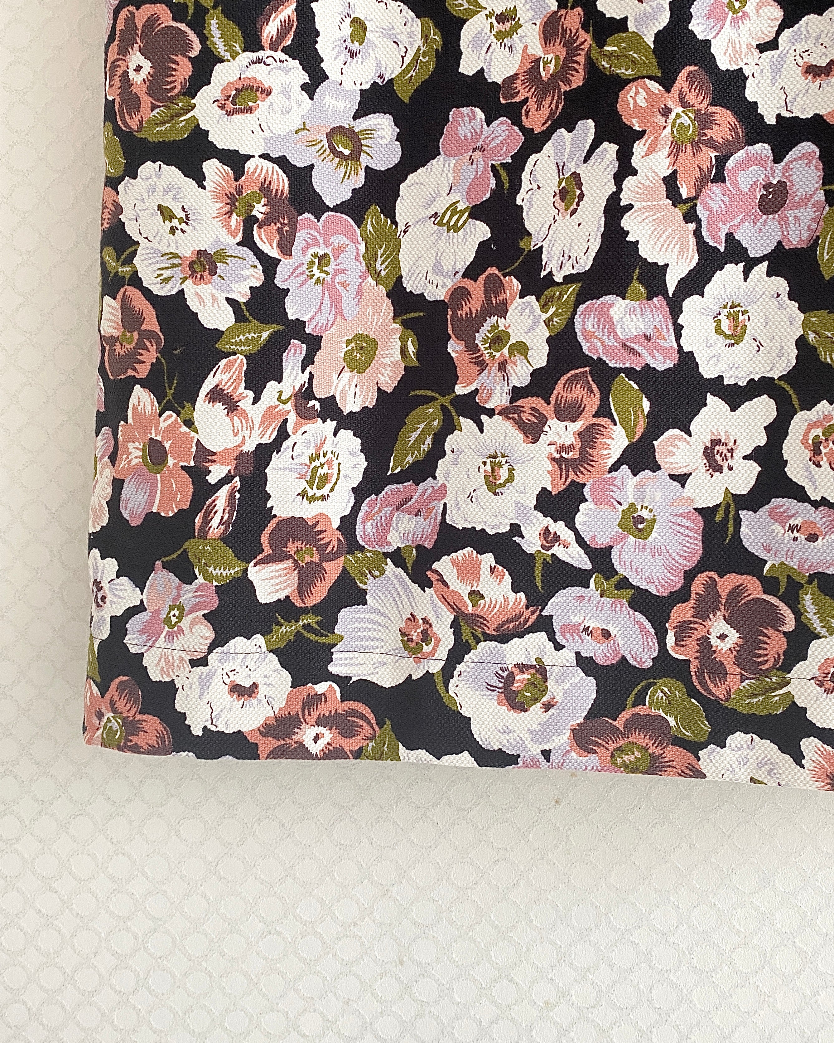 小花柄タイトスカート