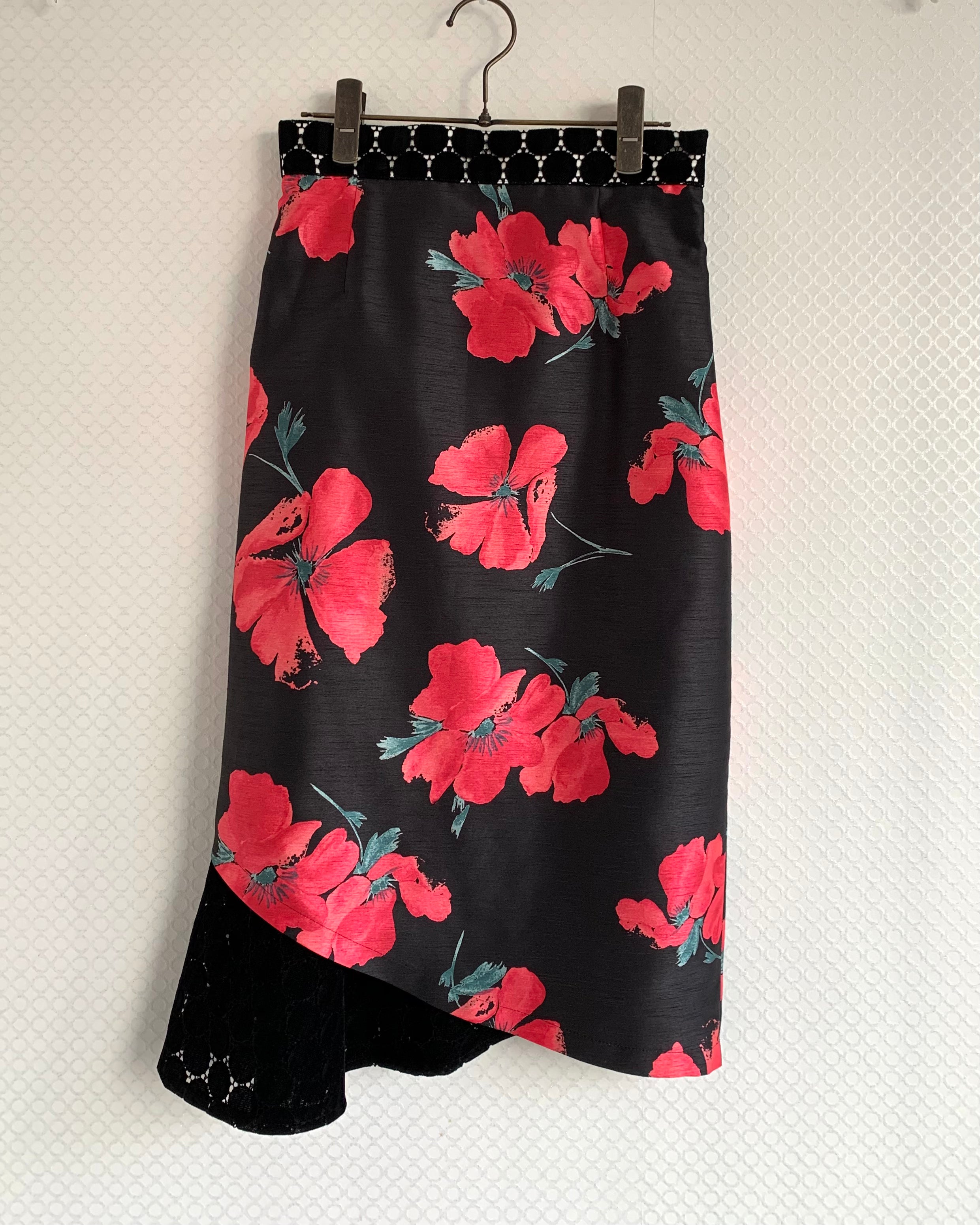 花柄タイトスカート